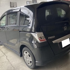 人気のブラック‼️車検有‼️高燃費✨ホンダ　フリードハイブリット✨の画像
