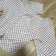 しまむら✨ハート柄✨ベビーパジャマ✨セットアップ✨上下セット✨の画像