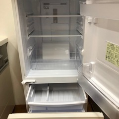 美品137リットルSHARP 冷凍冷蔵庫の画像