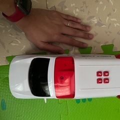 救急車　音のなるおもちゃ　光るおもちゃの画像