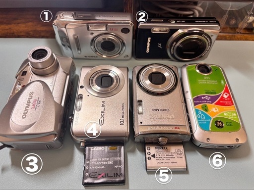 PentaxとCasioのコンパクトデジタルカメラセット 4台 カメラ まとめ OLYMPUS・FUJIFILM ・ CASIO・PENTAX (DH) 北小金
