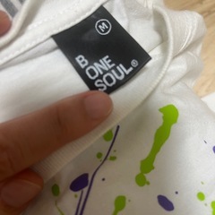 B ONE SOUL✨ラスト1点物✨人気デザイン✨ペンキダック✨メンズTシャツ✨の画像