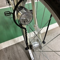 【八王子駅周辺直接受け取り】シティサイクル クリーム色　前カゴ付きの画像