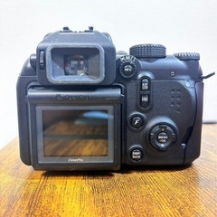 【受取19日まで】FUJIFILM FinePix S9000  カメラの画像