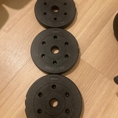 ベンチシート＆ダンベルの画像