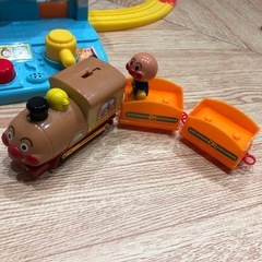 アンパンマン　おもちゃ　線路　おしゃべりステーション の画像