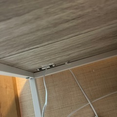 カフェ風デスク　コンセント付きの画像