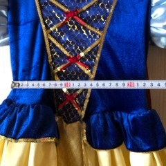 used 白雪姫 スノーホワイト 120 ドレス プリンセス 姫 ディズニー 衣装 ワンピース 110 130 ディズニーストアの画像