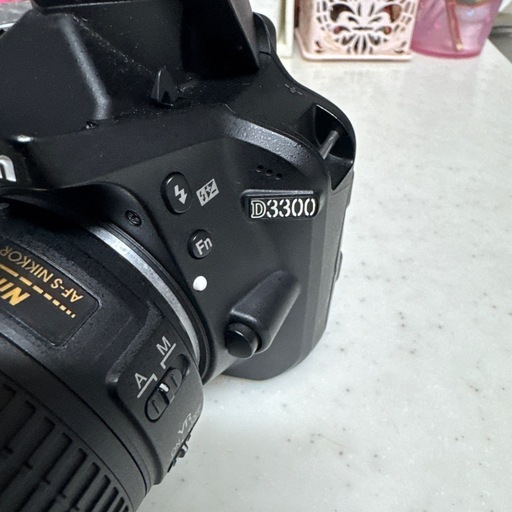 Nikon D3300デジタル一眼レフ 18-55mmレンズ付き
