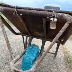 ネコ車　一輪車の画像