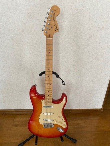Fender USAneck、seymourduncan bodyストラット