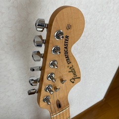 Fender USAneck、seymourduncan bodyストラット
の画像