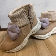 リボン🎀子どもショートブーツ17cmの画像
