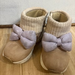 リボン🎀子どもショートブーツ17cmの画像