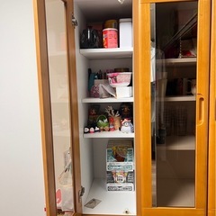 食器棚の画像