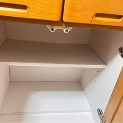 食器棚の画像
