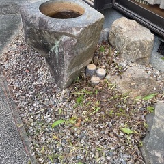 灯篭　庭石　の画像