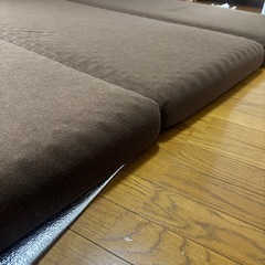 クイーンサイズ三つ折りマットの画像