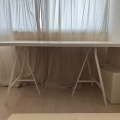 IKEA デスク　の画像
