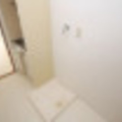 🔶生活保護可！初期費用を抑えたい方へ！ 駅徒歩7分！家賃3万円台！広々7.8帖の洋室！ バストイレ別、エレベーター、日当たりの良い南西向き1K！ - 不動産