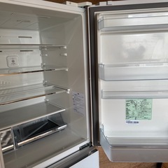 Refage 2022年製 319L冷蔵庫 YRZ-F32Kの画像