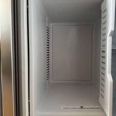 Refage 2022年製 319L冷蔵庫 YRZ-F32Kの画像