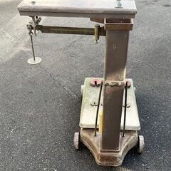 昭和レトロな台秤の画像