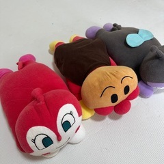 アンパンマン・バイキンマン・ドキンちゃん ぬいぐるみセット の画像