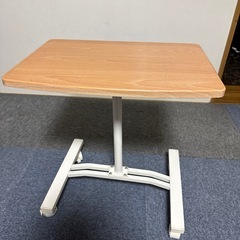 ミニテーブル高さ変えれますの画像