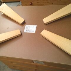 綺麗な折り畳み式のテーブル「値下げ」の画像