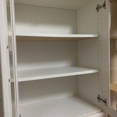 食器棚の画像