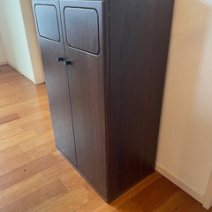 木製ゴミ箱の画像