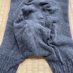 【80】UNIQLO グレー レギンス 冬服の画像