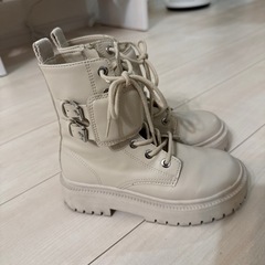 ZARA ザラ　レースアップブーツ　白　19.5cmの画像