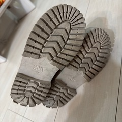 ZARA ザラ　レースアップブーツ　白　19.5cmの画像