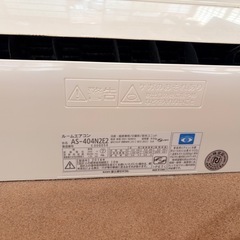 ルームエアコンと室外機の画像