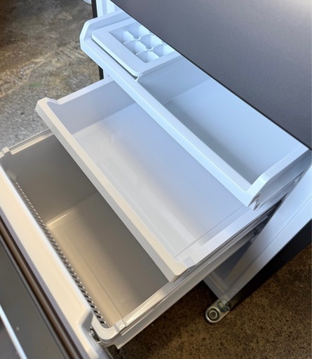 札幌市内配送可 【6ヵ月保証付き】美品 24年製 AQUA アクア 169L 2ドア冷蔵庫 AQR-17P 右開き