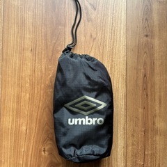 アンブロの収納出来るリュック（来月になったらリサイクル出します）の画像