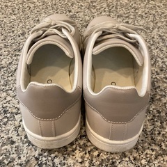【美品】オフホワイトシューズ Ｌsize（24cm）の画像