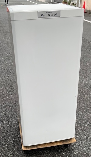 【RKGRE-583】特価！三菱/1ドア/前開き冷凍庫/121L/MF-U12T-W/中古品/2012年製/店頭引取推奨商品/弊社近隣配達も可