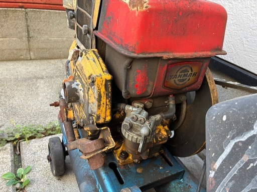 お話中
値下げ致します。ディーゼルエンジン式エアーコンプレッサー