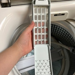 2510-369 Haier 全自動電気洗濯機 JW-U70HK 7kg 2022年製 動作確認済み ※ふたが割れてます  中古の画像