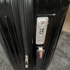 スーツケース　黒の画像