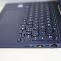 中古軽量ノートパソコン 東芝 P2-X8YB-BL Windows11+office 爆速SSD512GB 第13世代core i7/メモリ16GB/13.3インチ/webカメラ/無線内蔵の画像