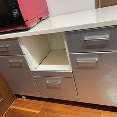 ニトリ食器棚　ワゴン　差し上げますの画像