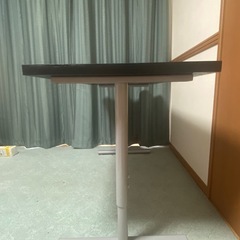 ニトリテーブルの画像