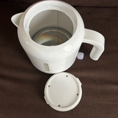 アイリスオーヤマ　電気ポット　ケトルの画像