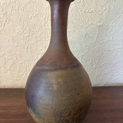 備前焼の花器の画像