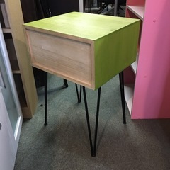 脚付き引き出し【F00980】の画像