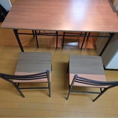 【お譲り先決定】ダイニングテーブルセットの画像